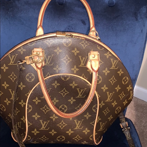 Purse - Picture 3 of 16